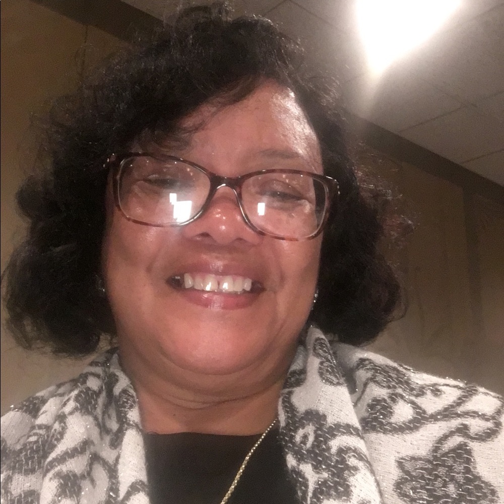 Meet your Posher, Roberta